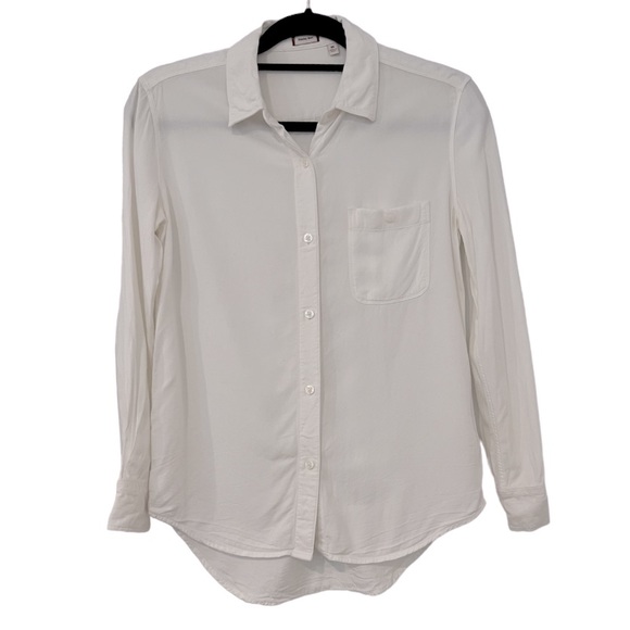 Aritza Sunday best button down blouse. - Picture 1 of 4
